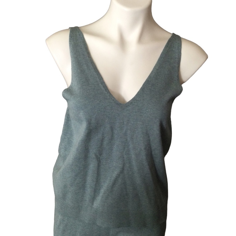Athleta Salutation Gray Heather‎ Jogger Set - Picture 9 of 16
